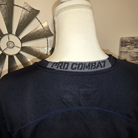 Womens Nike Pro Combat Shirt Med. - Picture 7 of 8
